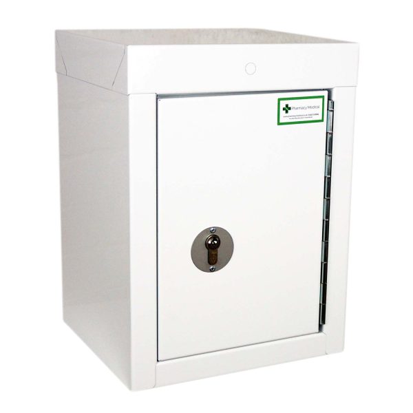 MED100 Medicine Cabinet with door closed